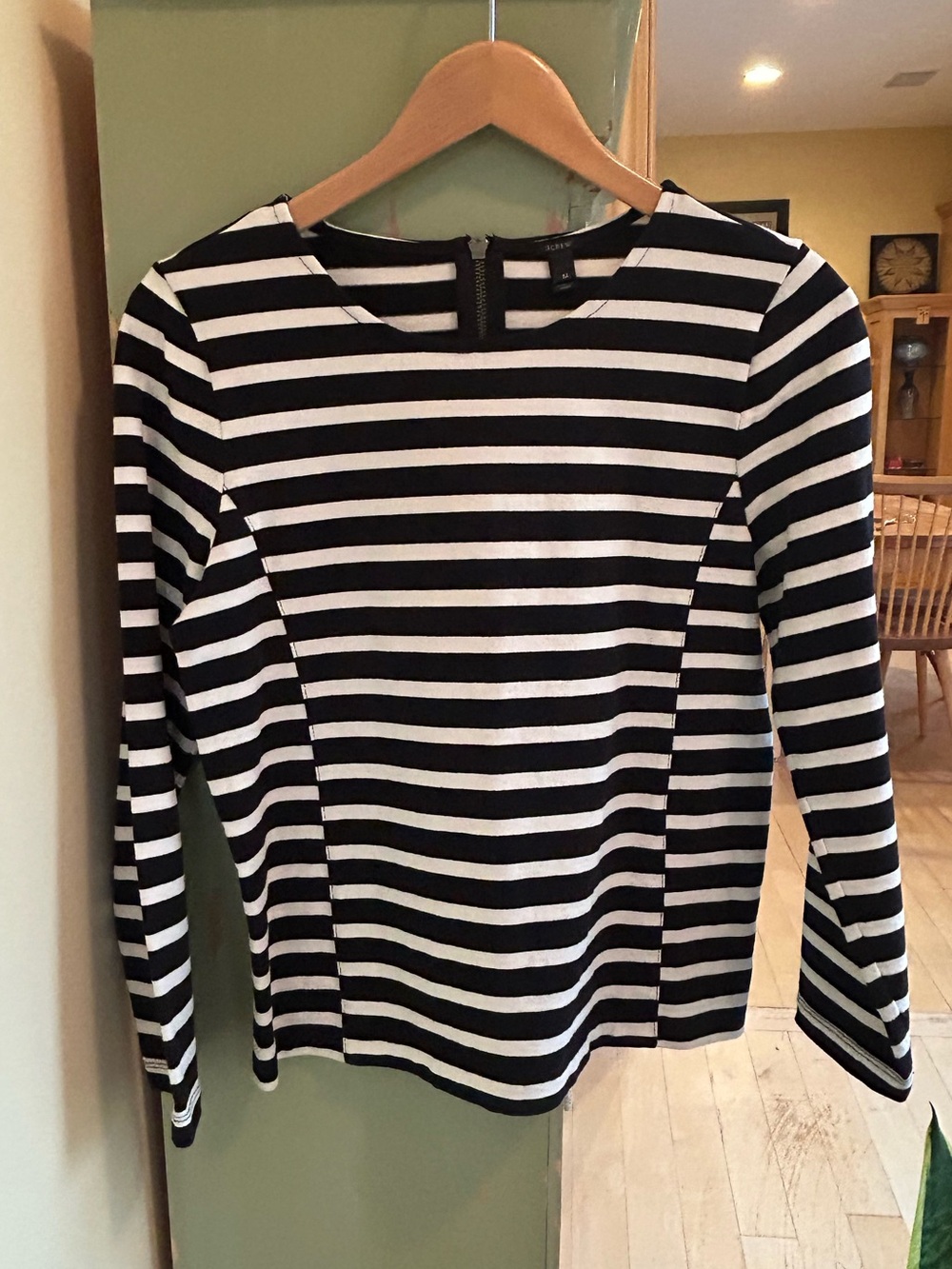 J. Crew Women’s Black Ivory Cotton Striped Side Seam Sailor Top Size Medium